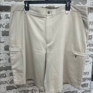 Men IZOD zipper pockets golf shorts size 40